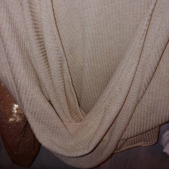Like Brand New! Waffle Knit & Sequin Top w/ draped/open back - Picture 4 of 13